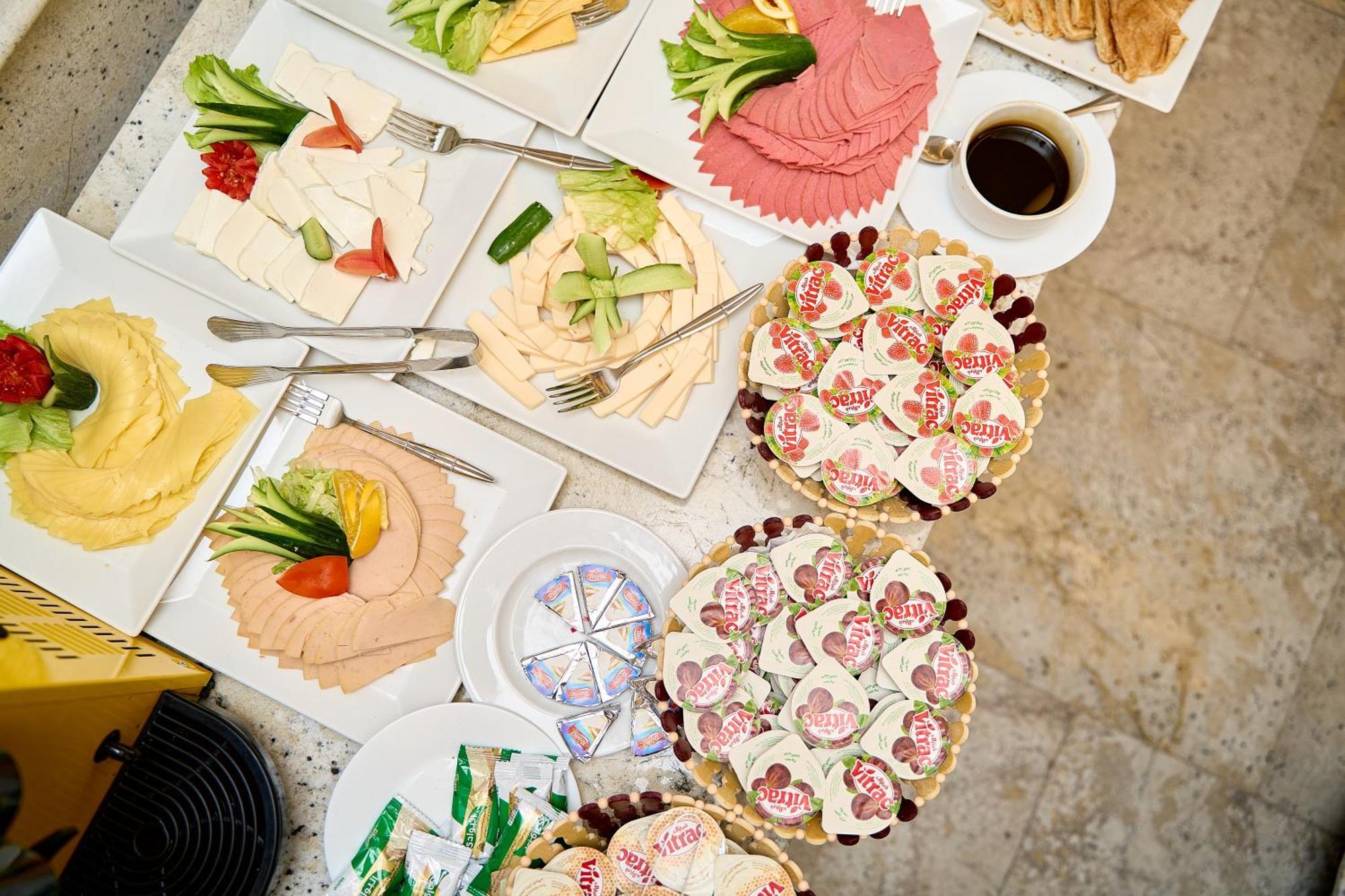 Pyramids Plateau Hotel Kafrat al Jabal Ngoại thất bức ảnh